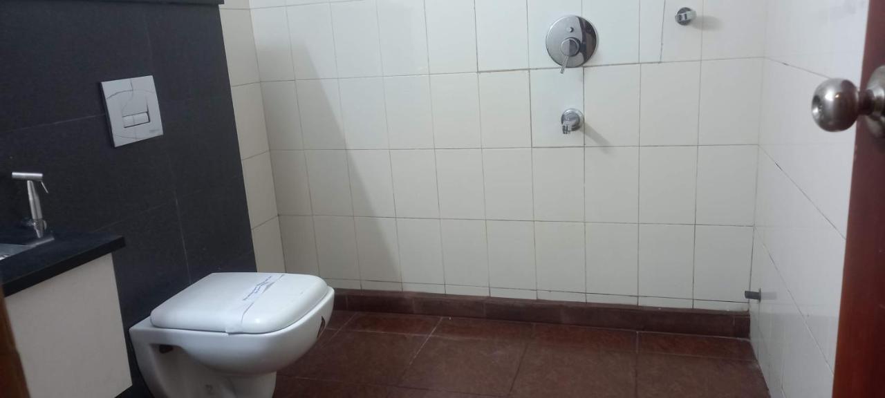 Hazmi Inn Perintalmanna Zewnętrze zdjęcie